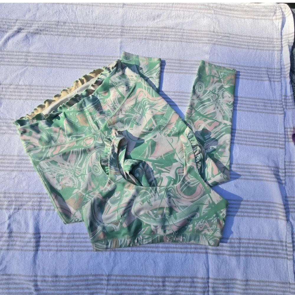 Abstract Green & Pink High-Waist Leggings Set with Matching Sports Bra